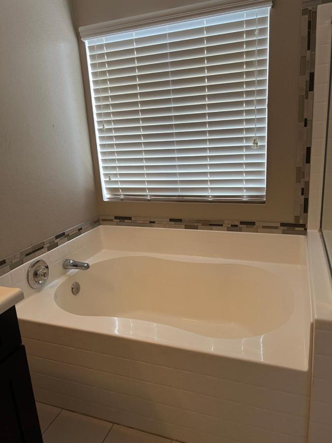 Sweet Spacious 5 Bdrm Home With Pool ลาสเวกัส ภายนอก รูปภาพ