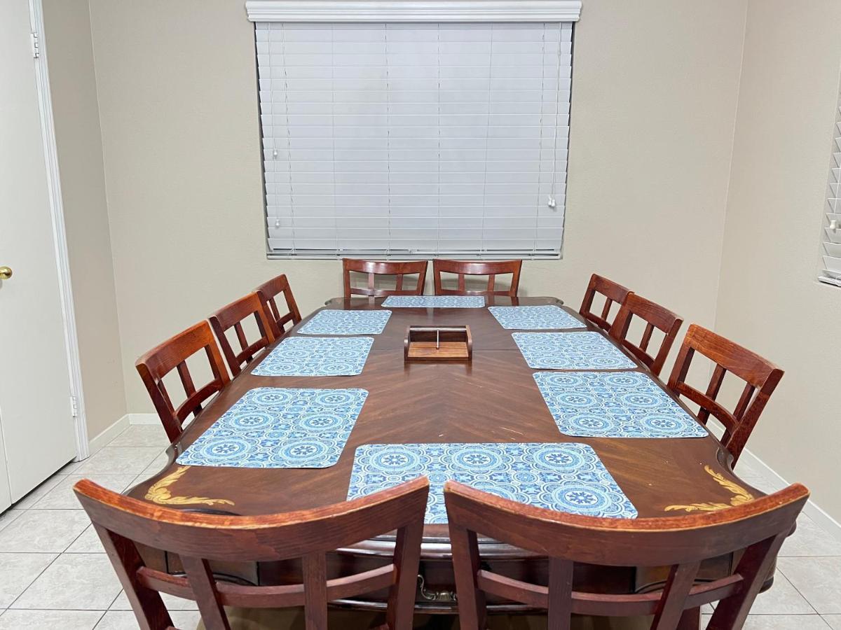 Sweet Spacious 5 Bdrm Home With Pool ลาสเวกัส ภายนอก รูปภาพ